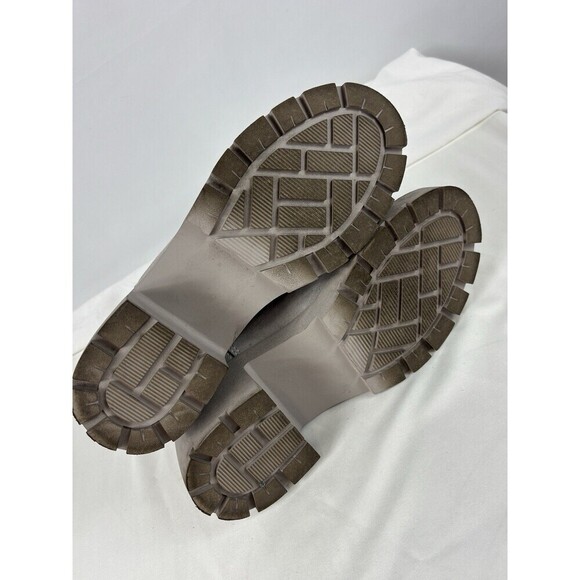 Steve Madden Hylan Haylan Boot Booties Light Grey Suede 8 Lug Sole - Picture 6 of 10